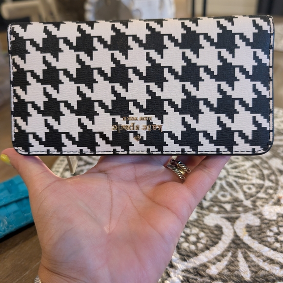 Kate Spade Houndstooth Wallet - Picture 4 of 4
